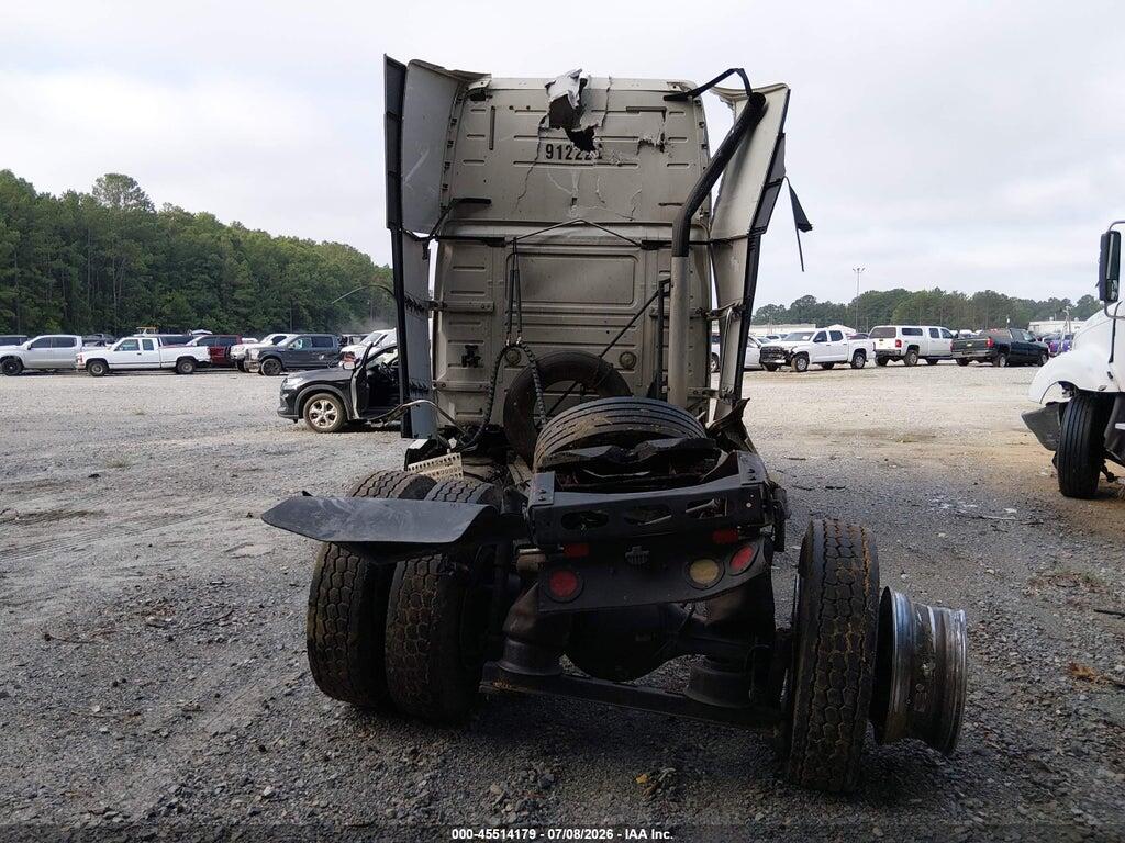 4V4NC9TH4DN566615 2013 VOLVO VN photo no. 8