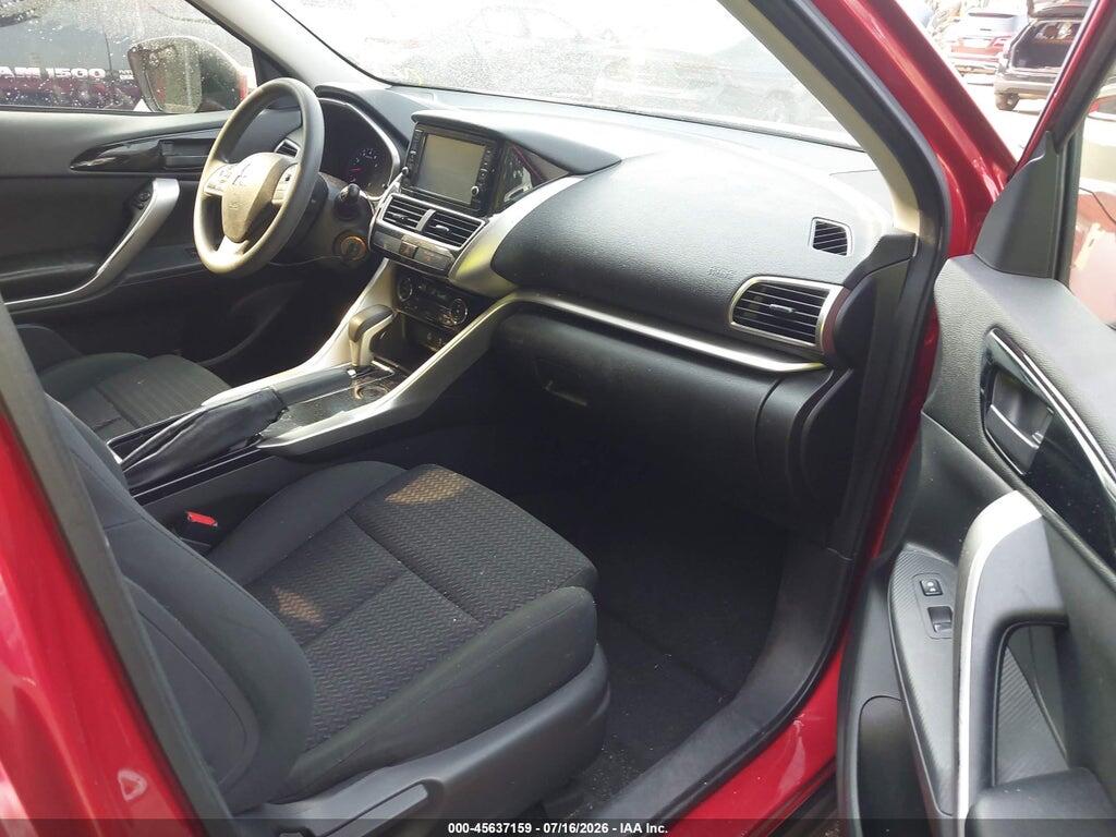 JA4AS3AA3JZ039440 2018 MITSUBISHI ECLIPSE CROSS photo no. 5