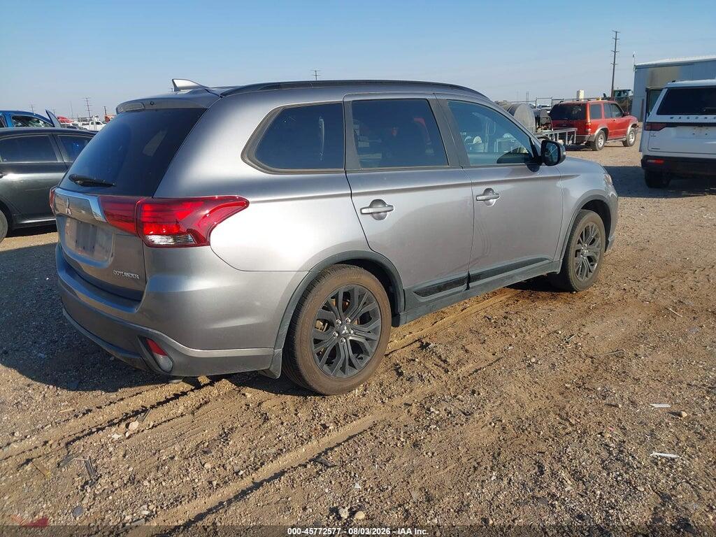 JA4AD3A30JZ064288 2018 MITSUBISHI OUTLANDER photo no. 4