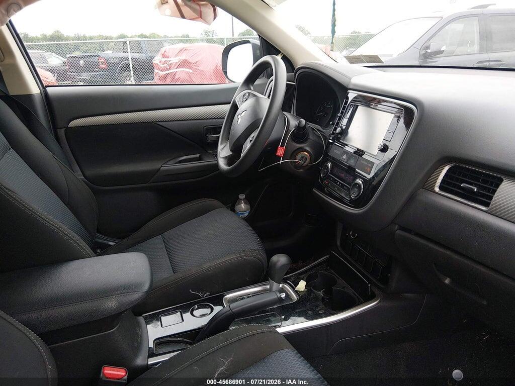 JA4AD2A30JJ004634 2018 MITSUBISHI OUTLANDER photo no. 5