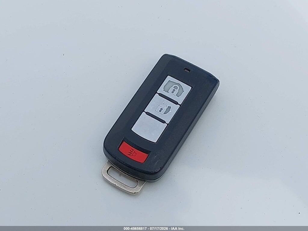 JA4AD3A33JZ041541 2018 MITSUBISHI OUTLANDER photo no. 11
