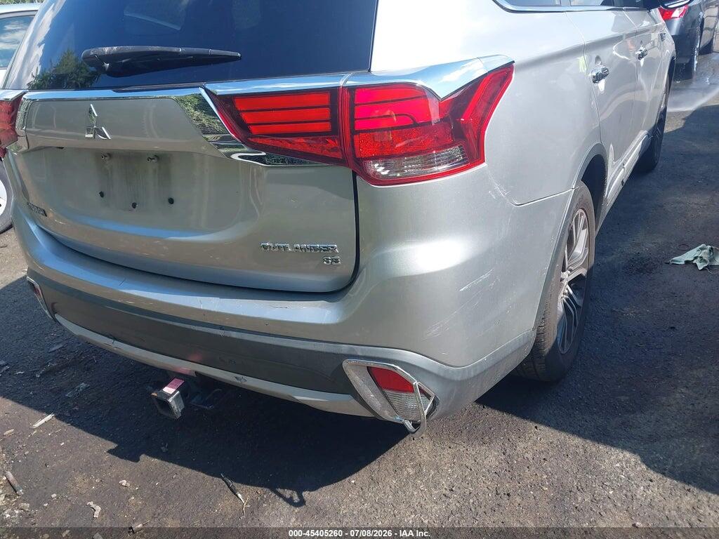 JA4AD3A33JZ016946 2018 MITSUBISHI OUTLANDER photo no. 6