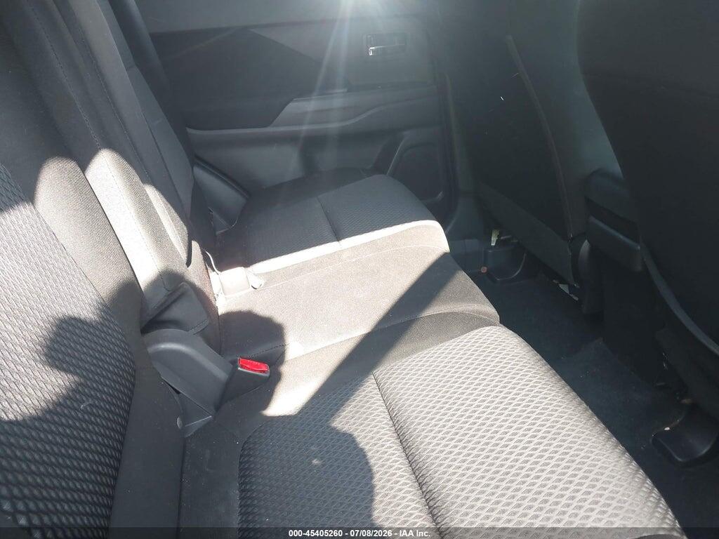 JA4AD3A33JZ016946 2018 MITSUBISHI OUTLANDER photo no. 8