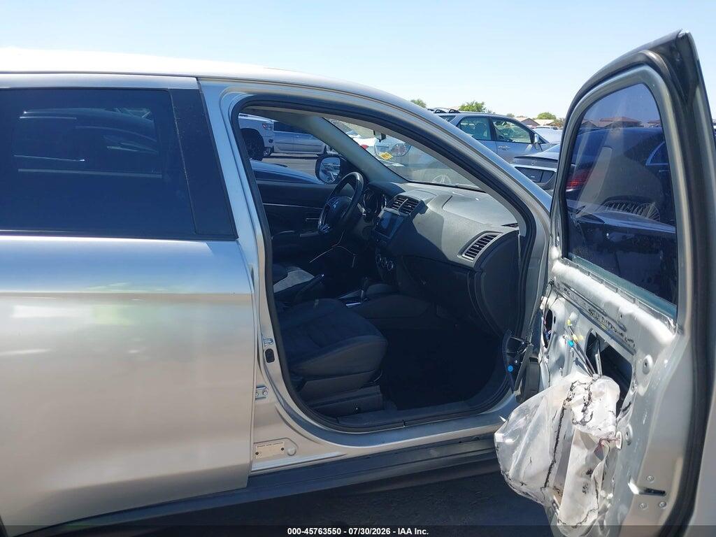 JA4AP3AW9JU026086 2018 MITSUBISHI OUTLANDER SPORT photo no. 5