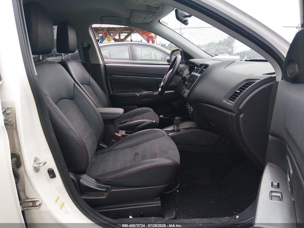 JA4AR3AW8JZ009096 2018 MITSUBISHI OUTLANDER SPORT photo no. 5
