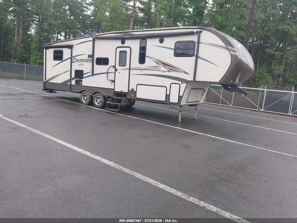 5ZT3CSVB1FG117949 2015 PRIME TIME CRUSADER LITE photo no. 1