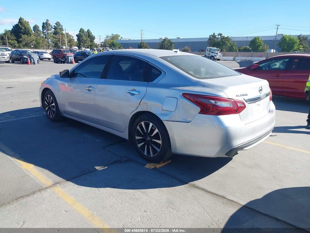 1N4AL3AP7JC247496 2018 NISSAN ALTIMA photo no. 3