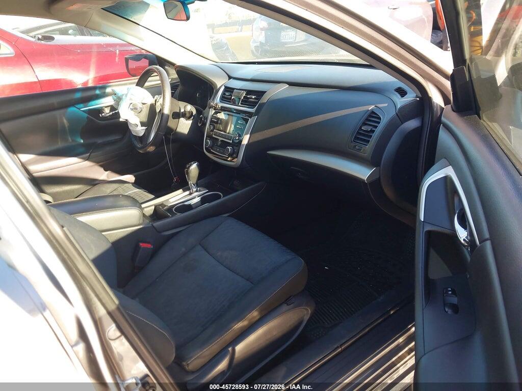 1N4AL3AP1JC164985 2018 NISSAN ALTIMA photo no. 5