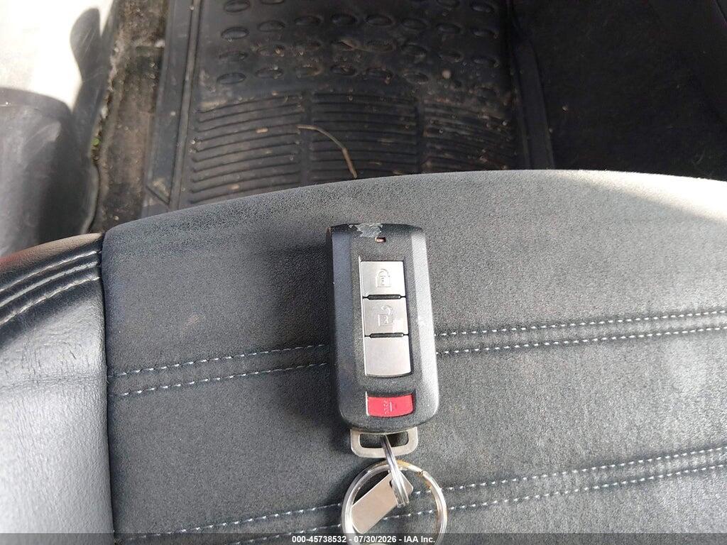JA4AD3A3XKZ014600 2019 MITSUBISHI OUTLANDER photo no. 11