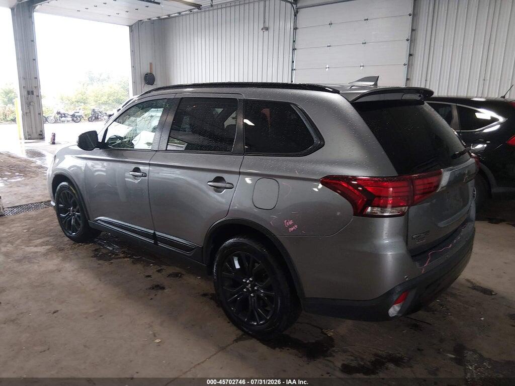 JA4AZ3A31KZ050452 2019 MITSUBISHI OUTLANDER photo no. 3