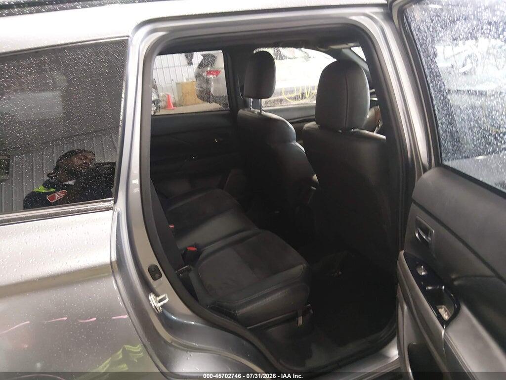 JA4AZ3A31KZ050452 2019 MITSUBISHI OUTLANDER photo no. 8