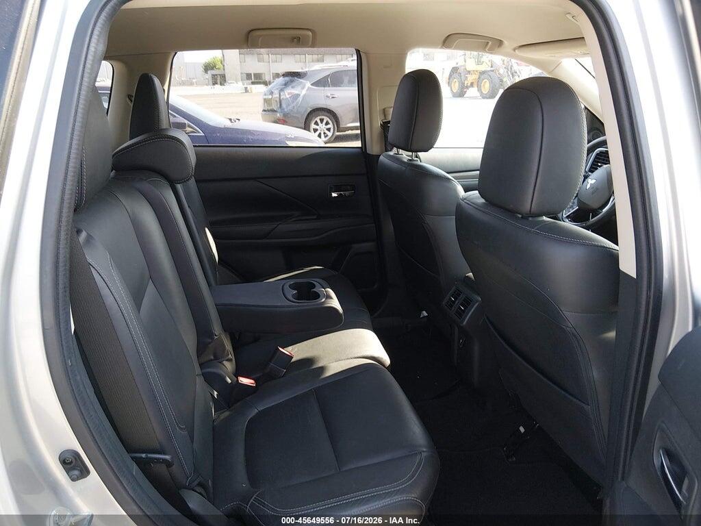 JA4AD3A3XKZ023331 2019 MITSUBISHI OUTLANDER photo no. 8