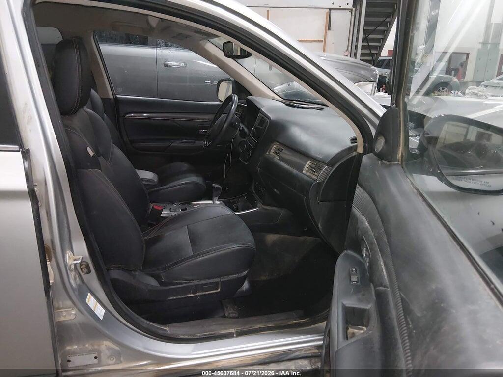 JA4AZ3A30KZ041970 2019 MITSUBISHI OUTLANDER photo no. 5