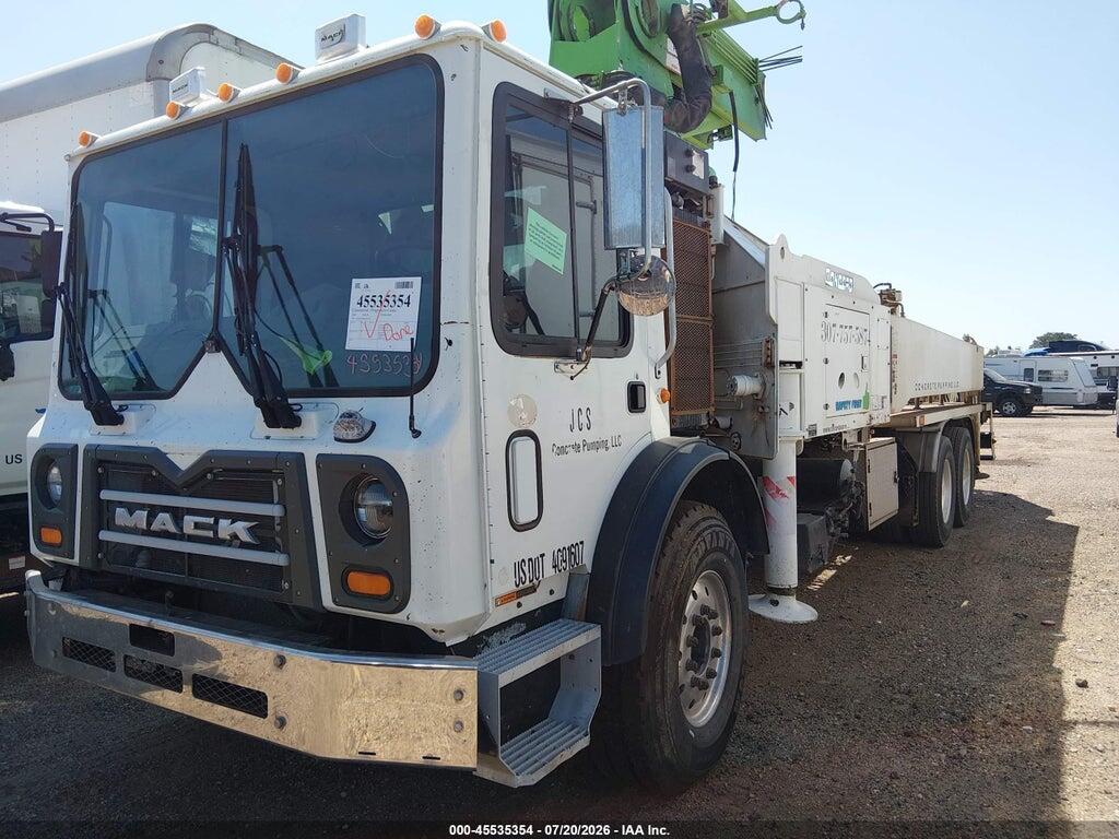 1M2TE2GC8KM001978 2019 MACK TERRAPRO photo no. 2