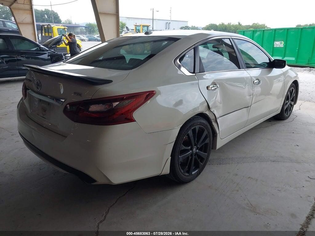 1N4AL3AP1JC186713 2018 NISSAN ALTIMA photo no. 4