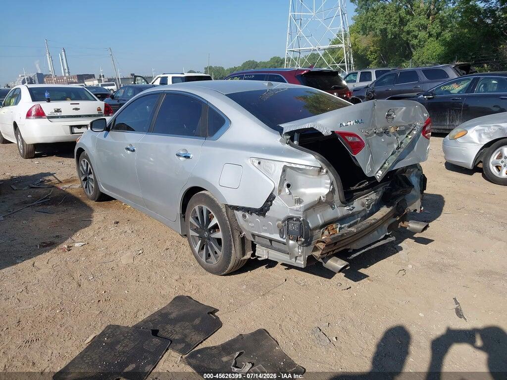1N4AL3AP1JC140072 2018 NISSAN ALTIMA photo no. 3