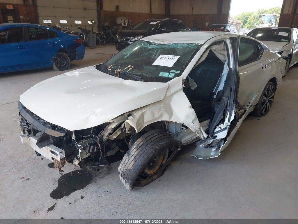 1N4BL4CW0KN322883 2019 NISSAN ALTIMA photo no. 2