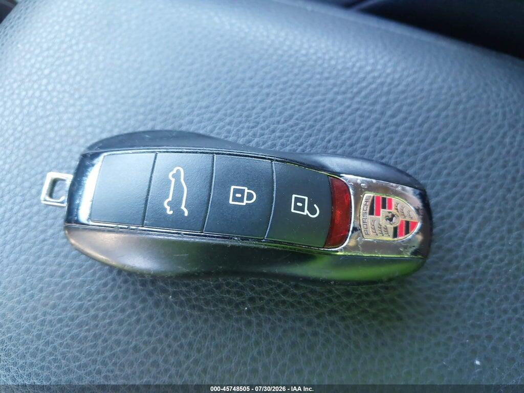 WP1AA2A58LLB01747 2020 PORSCHE MACAN photo no. 11