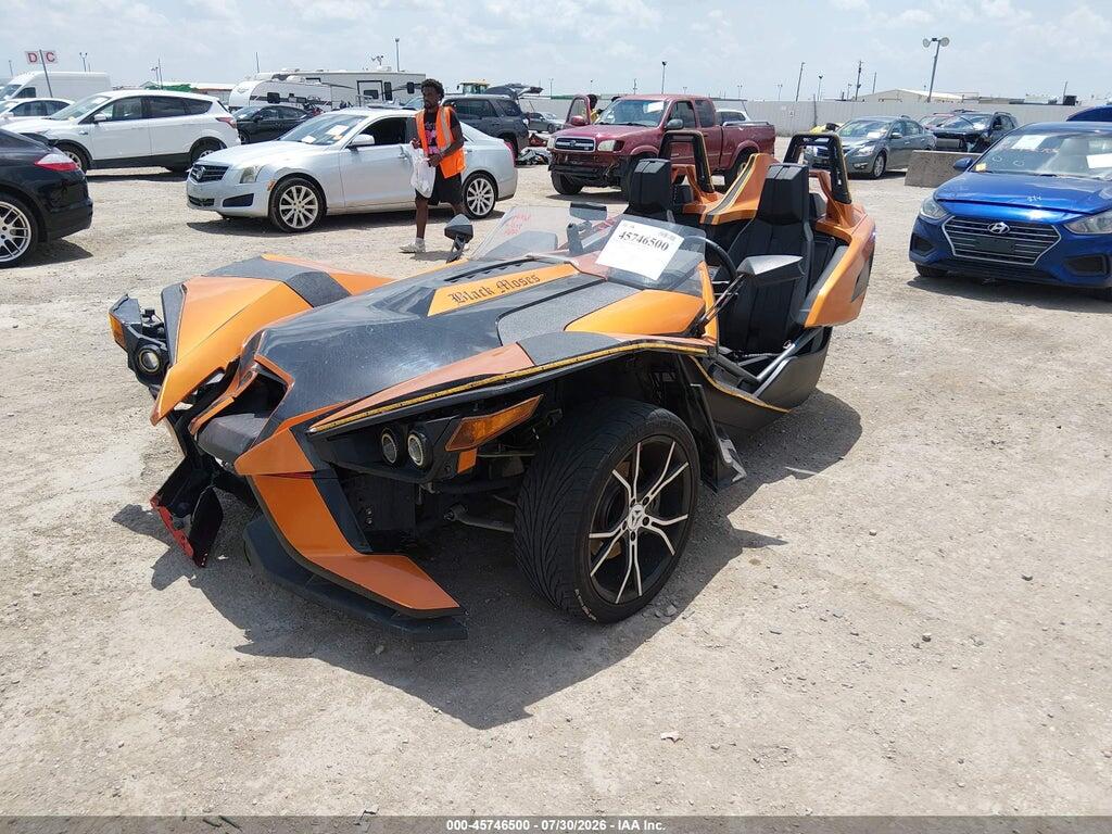 57XAAPFA0F5100600 2015 POLARIS SLINGSHOT photo no. 2