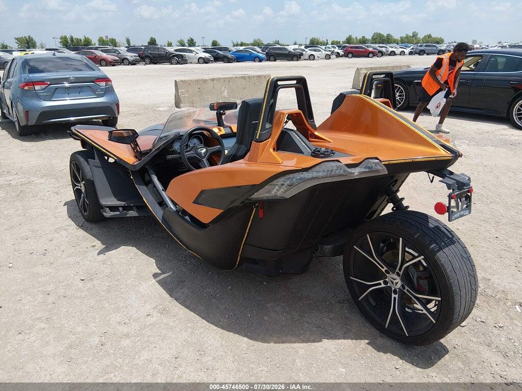 57XAAPFA0F5100600 2015 POLARIS SLINGSHOT photo no. 3