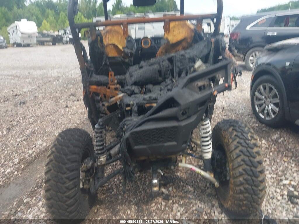 4XAVAE878FB319331 2015 POLARIS RZR photo no. 6