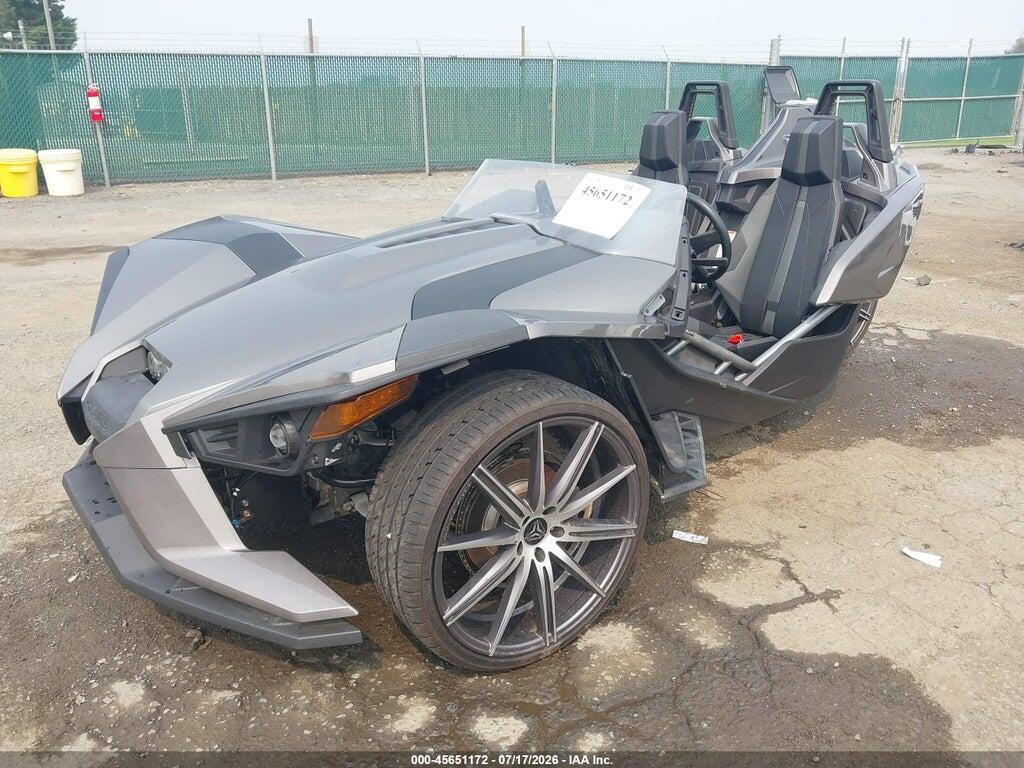57XAASFA1F5104481 2015 POLARIS SLINGSHOT photo no. 2