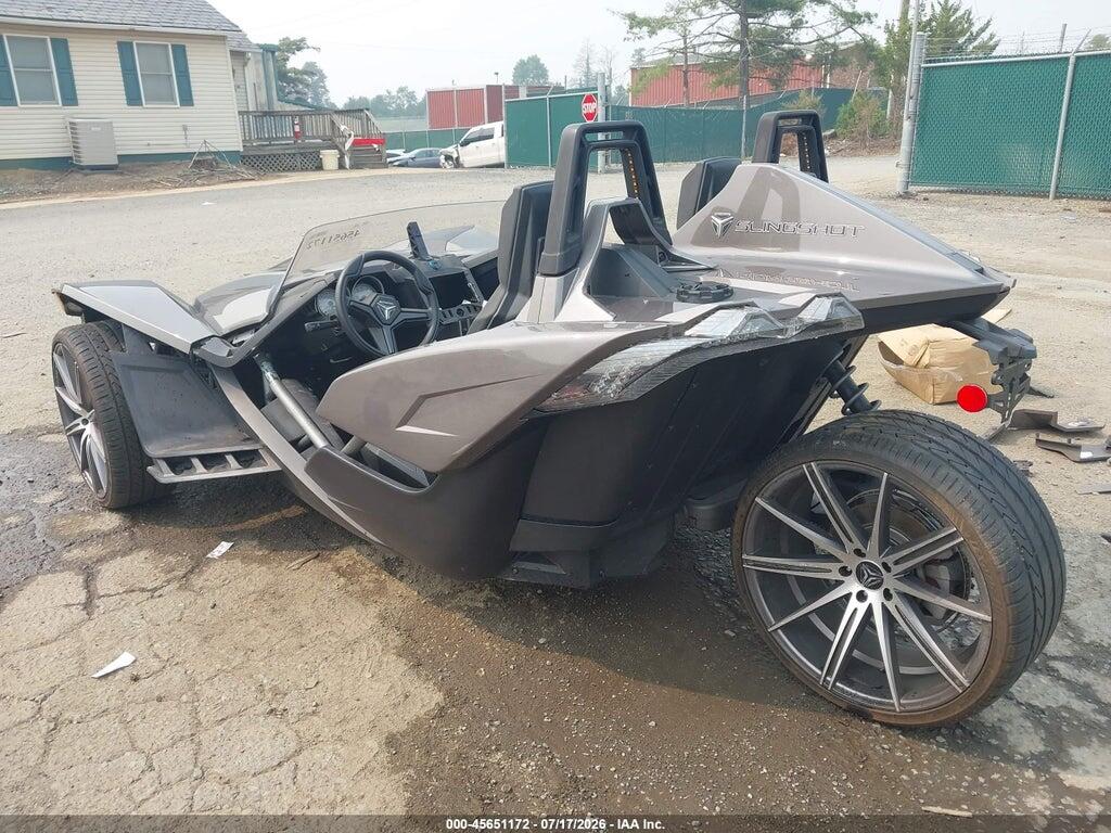 57XAASFA1F5104481 2015 POLARIS SLINGSHOT photo no. 3