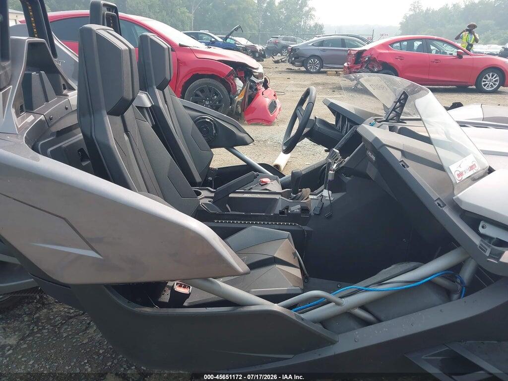 57XAASFA1F5104481 2015 POLARIS SLINGSHOT photo no. 5