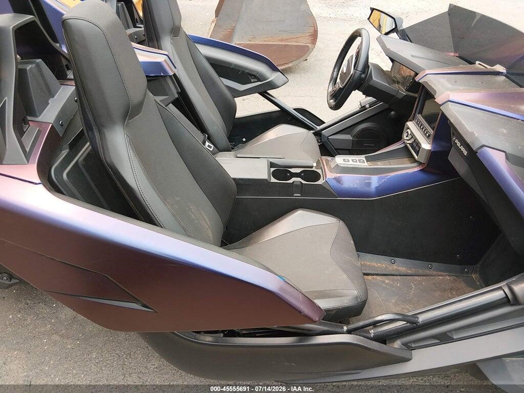 57XAAPHD2L8137309 2020 POLARIS SLINGSHOT photo no. 5