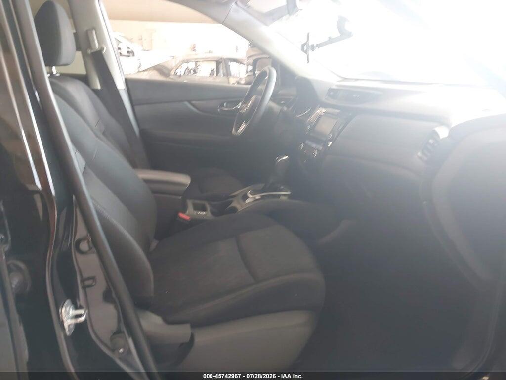 KNMAT2MV9JP607729 2018 NISSAN ROGUE photo no. 5