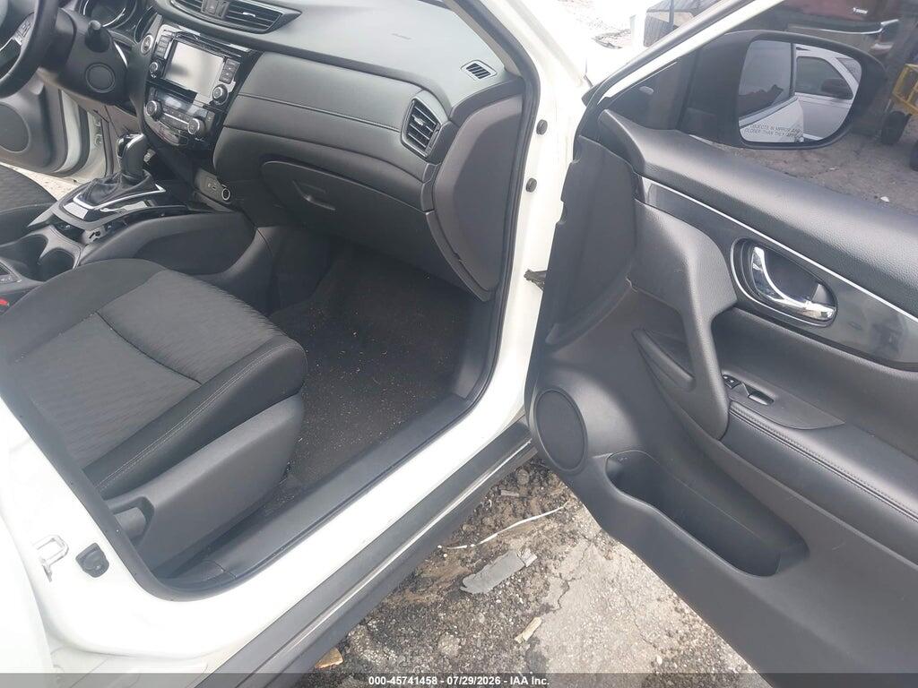 KNMAT2MT5JP578860 2018 NISSAN ROGUE photo no. 5