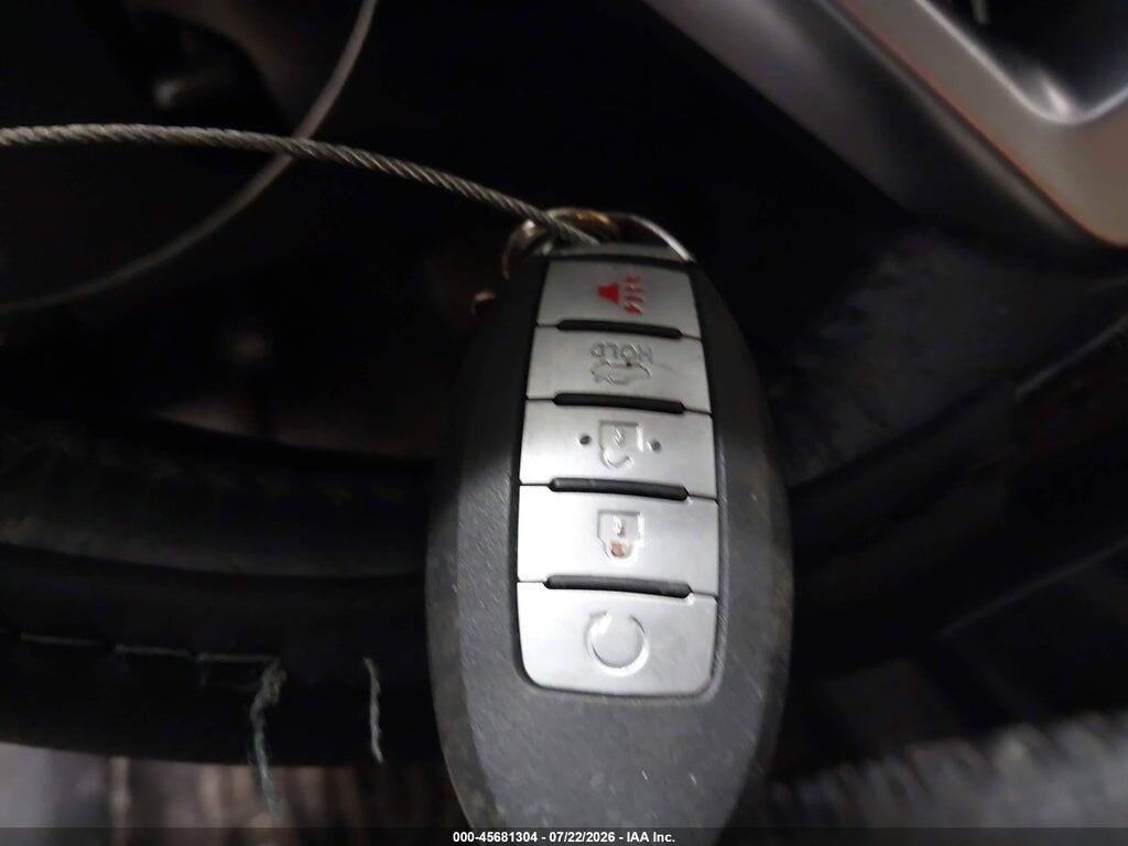 KNMAT2MVXJP523709 2018 NISSAN ROGUE photo no. 11
