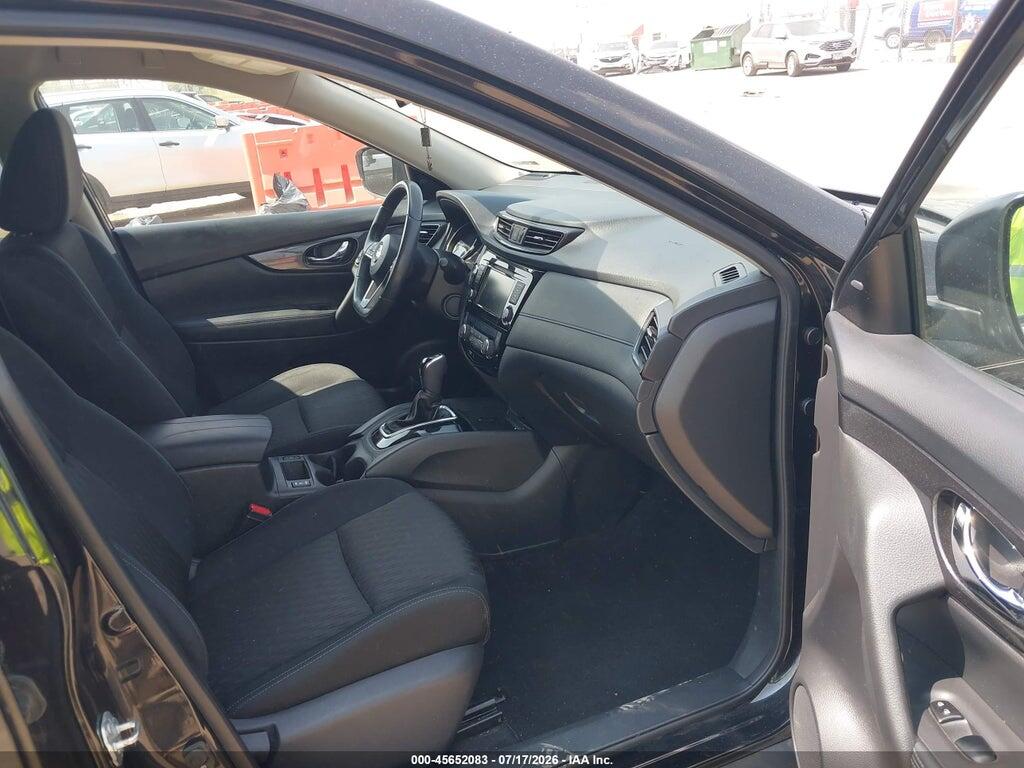 KNMAT2MV4JP569021 2018 NISSAN ROGUE photo no. 5