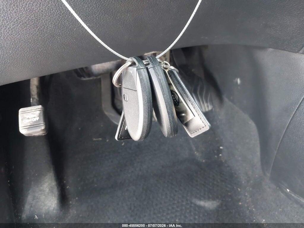 KNMAT2MVXJP608243 2018 NISSAN ROGUE photo no. 11