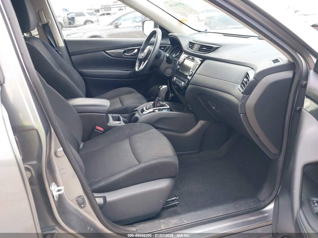 KNMAT2MVXJP608243 2018 NISSAN ROGUE photo no. 5