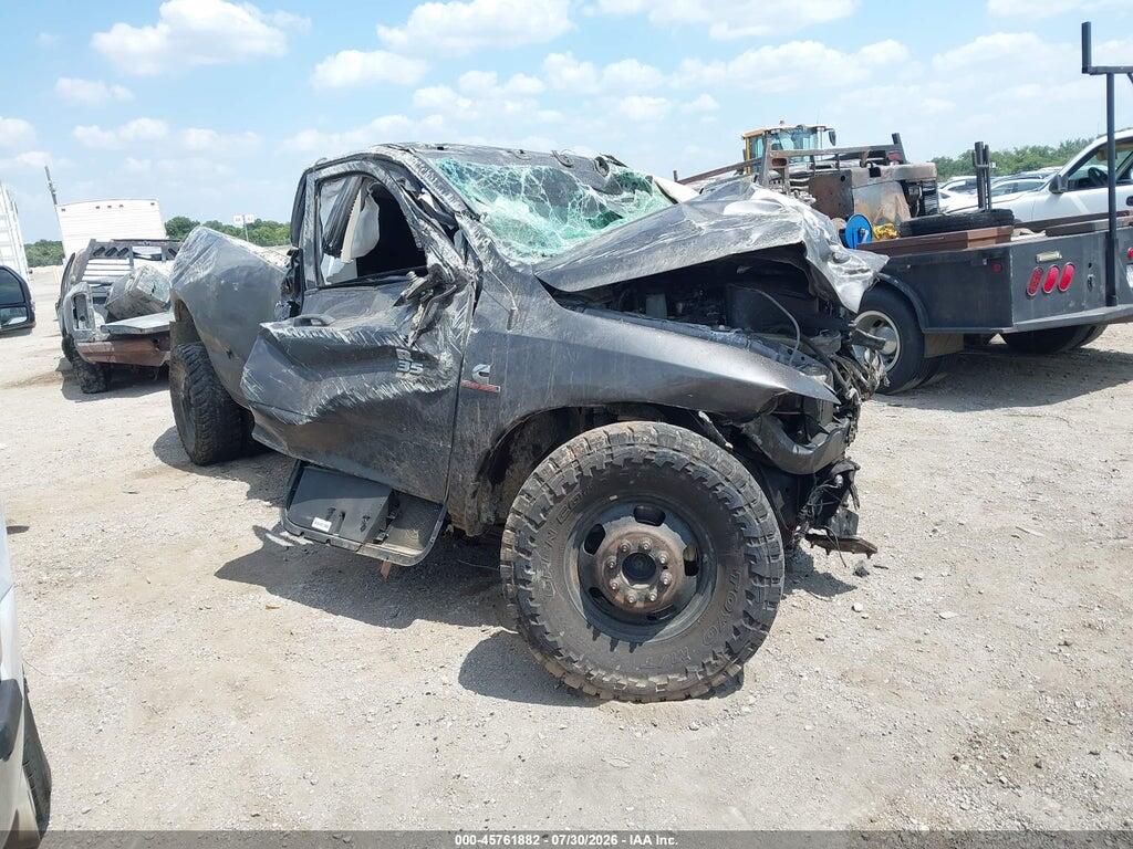 3C63RRGL4FG703863 2015 RAM 3500 photo no. 1