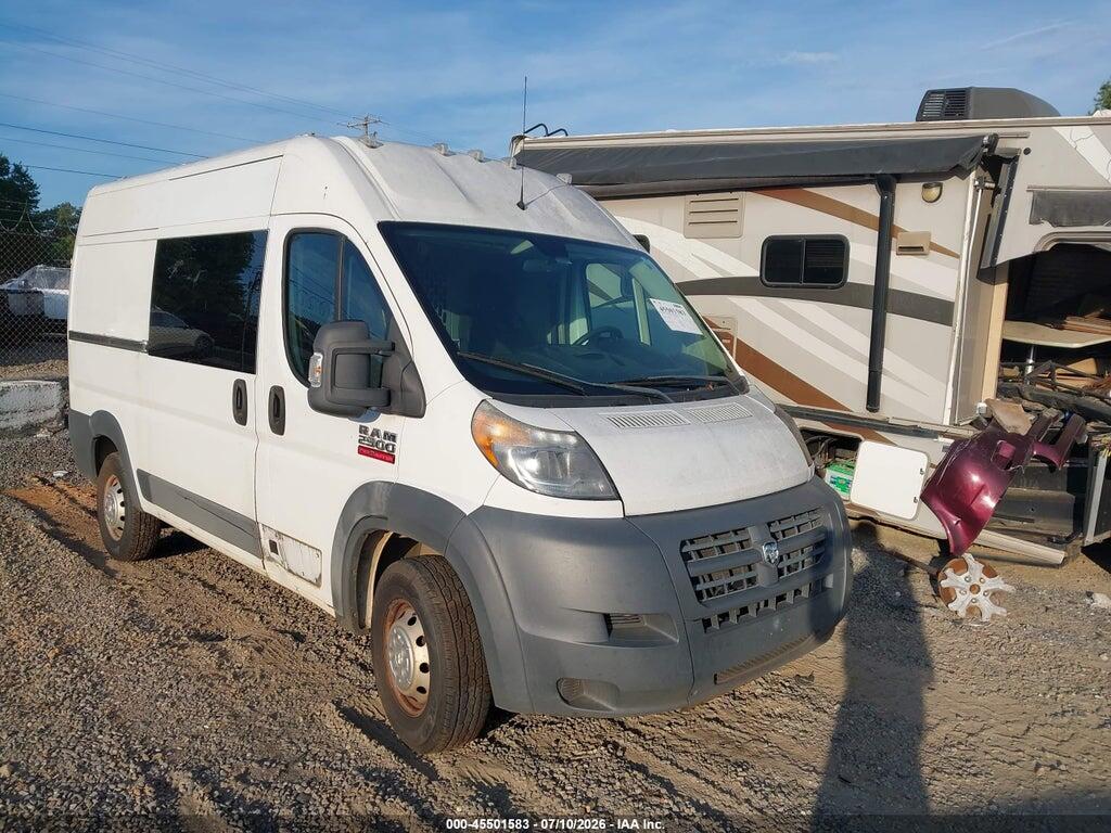 3C6TRVCG8FE504702 2015 RAM PROMASTER 2500 photo no. 1