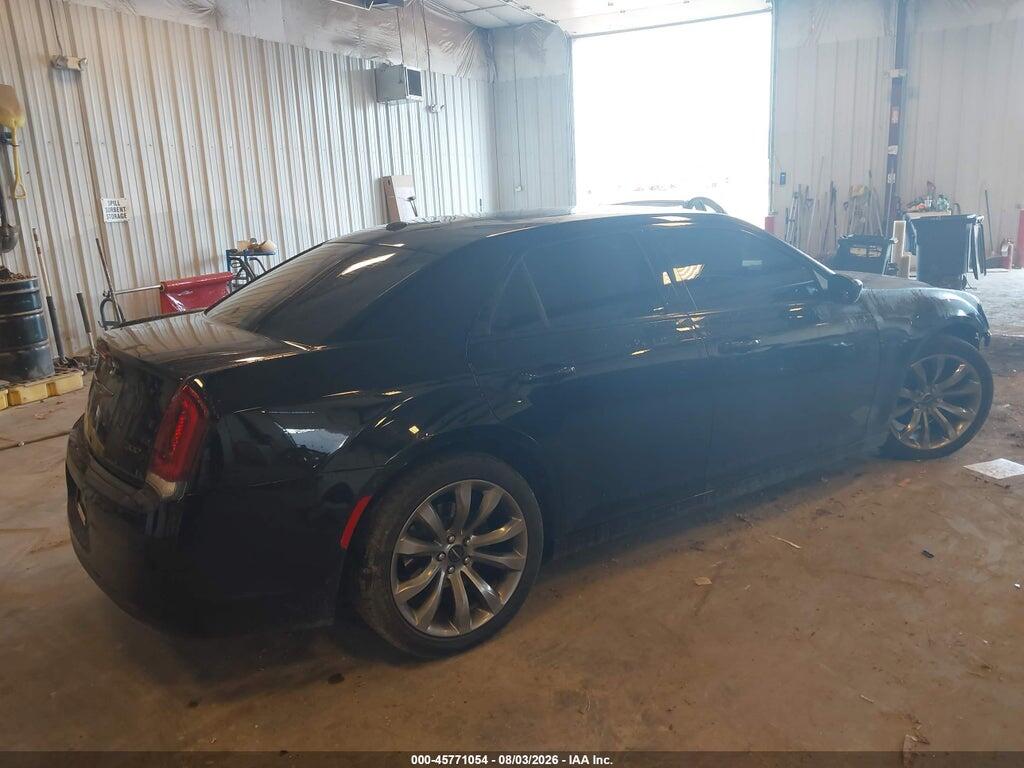 2C3CCABG9HH645584 2017 CHRYSLER 300 photo no. 4