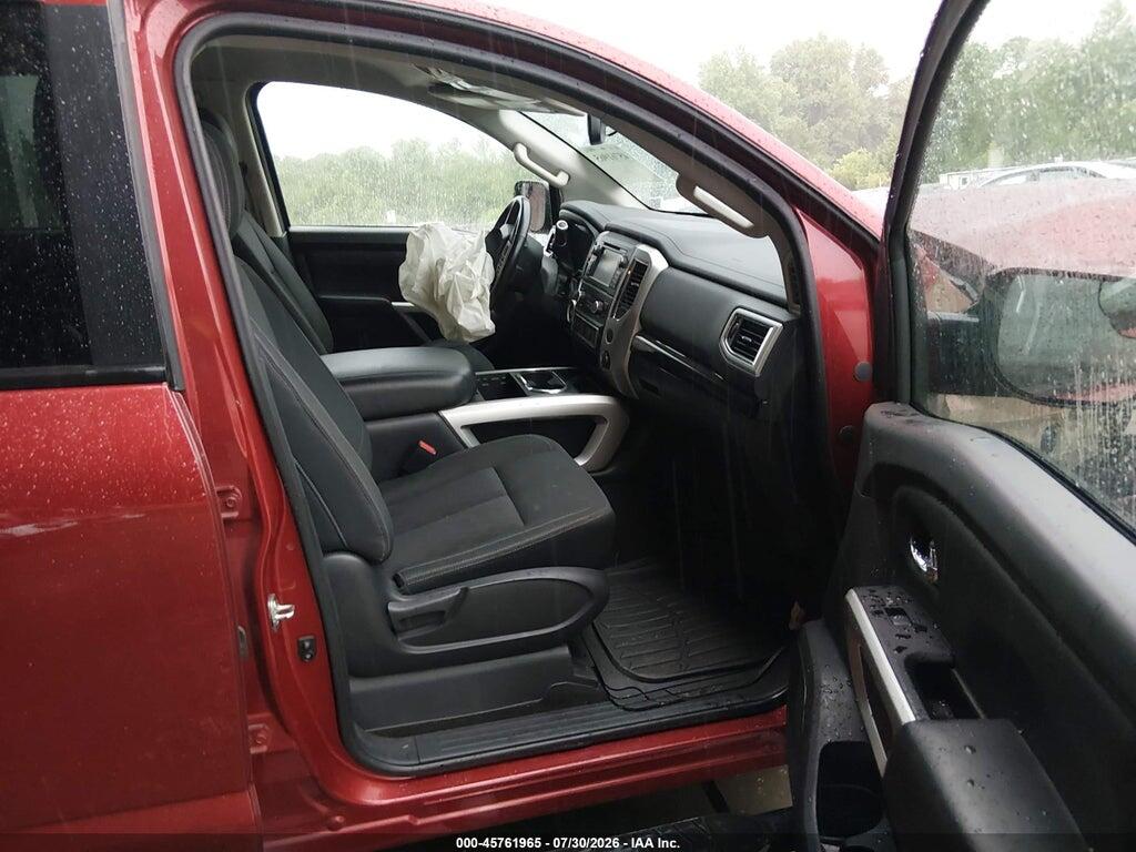 1N6AA1E69JN548164 2018 NISSAN TITAN photo no. 5
