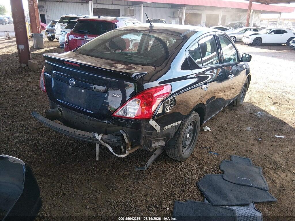 3N1CN7AP0JL813896 2018 NISSAN VERSA photo no. 4