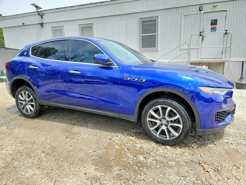 2017 MASERATI LEVANTE — Фото 4 из 13