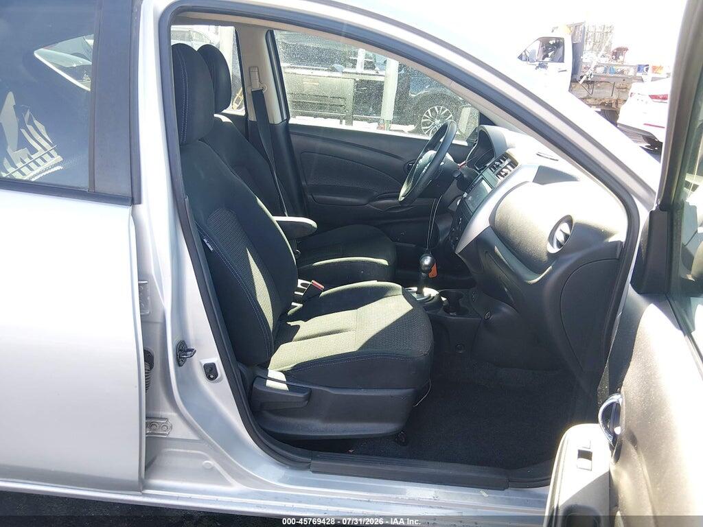 3N1CN7AP1KL851056 2019 NISSAN VERSA photo no. 5