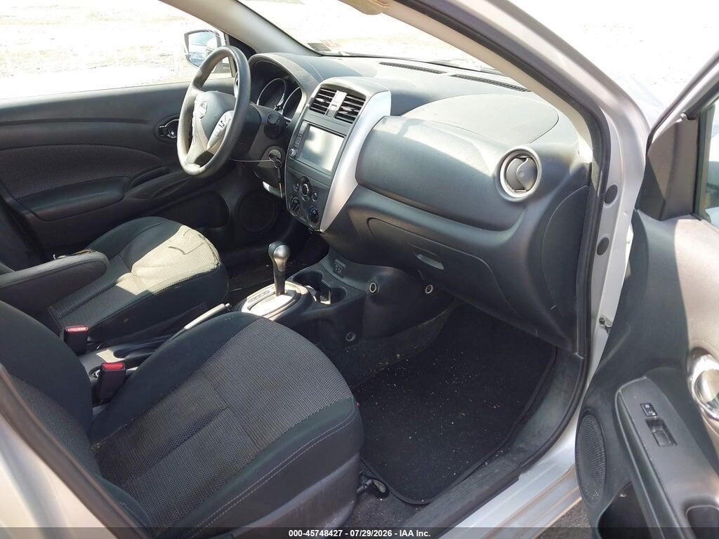 3N1CN7AP8KL863205 2019 NISSAN VERSA photo no. 5