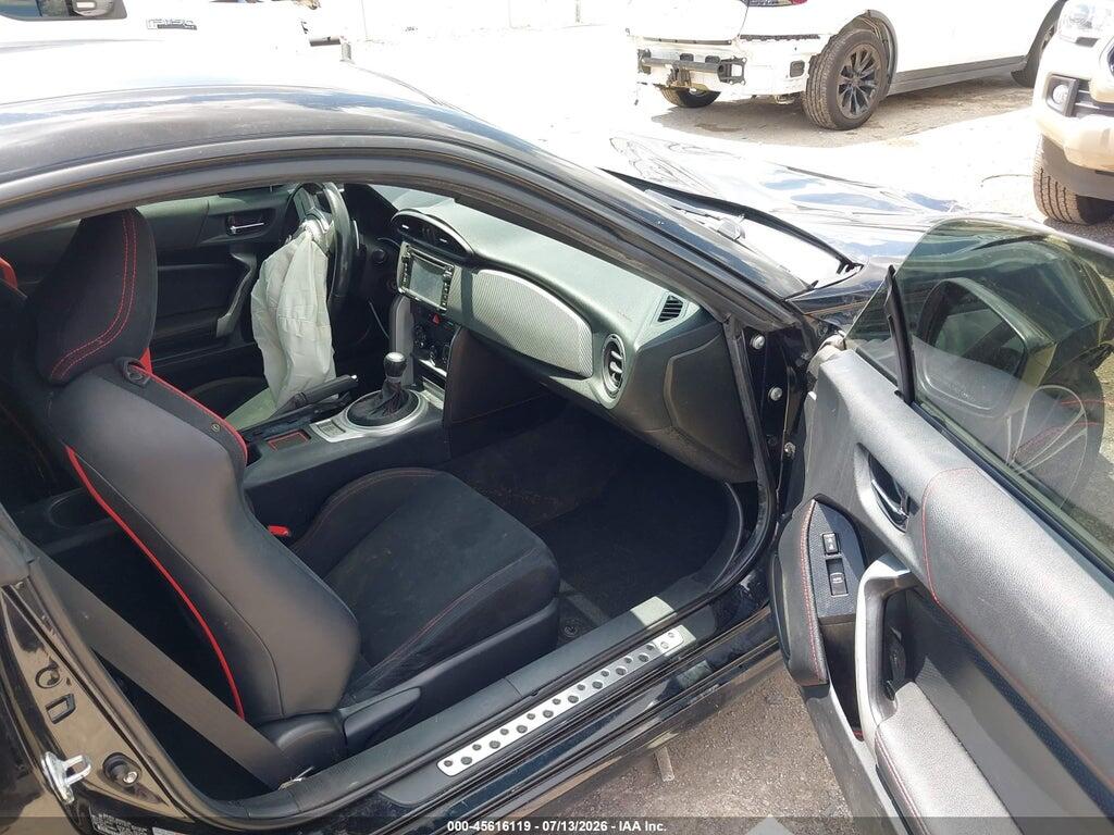 JF1ZNAA19F8713873 2015 SCION FR-S photo no. 5