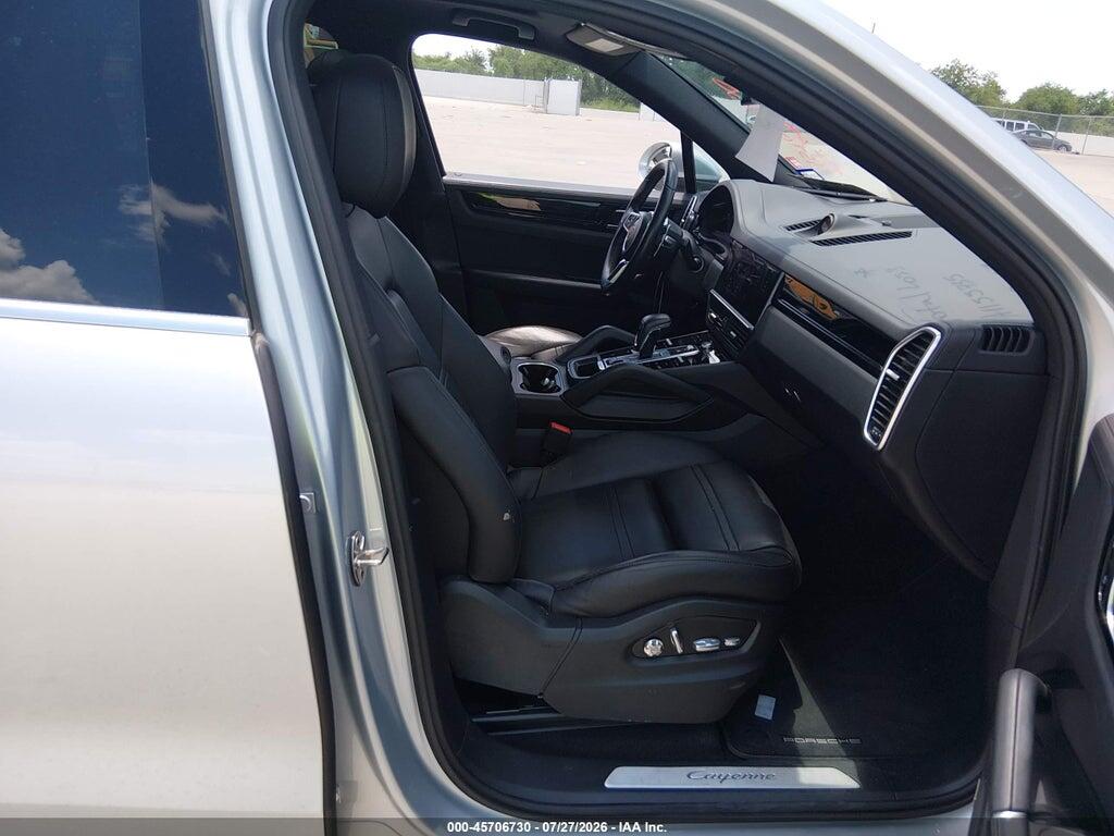 WP1AA2AY7KDA12609 2019 PORSCHE CAYENNE photo no. 5