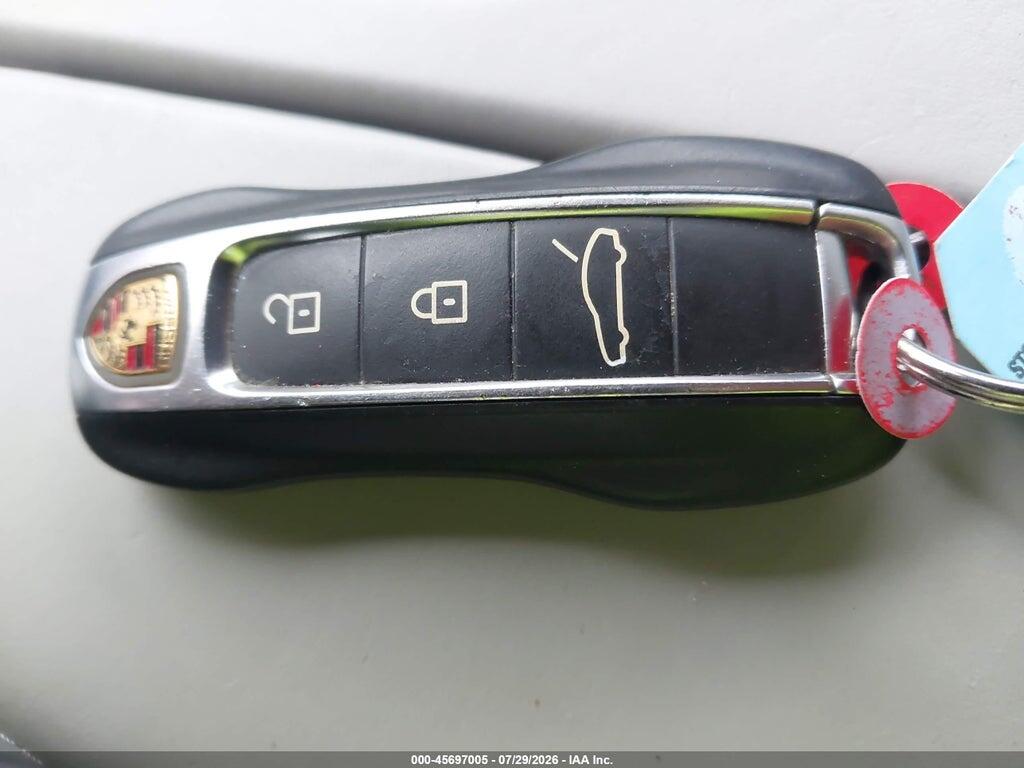 WP0AB2A77KL128310 2019 PORSCHE PANAMERA photo no. 11
