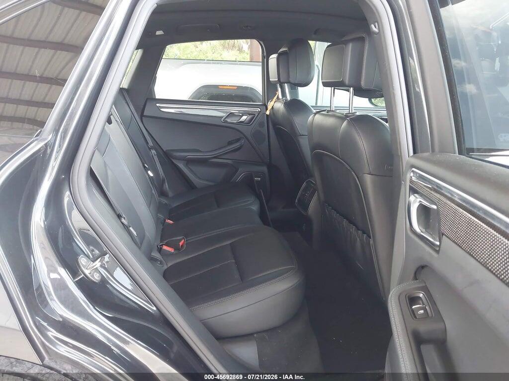 WP1AA2A59KLB07121 2019 PORSCHE MACAN photo no. 8