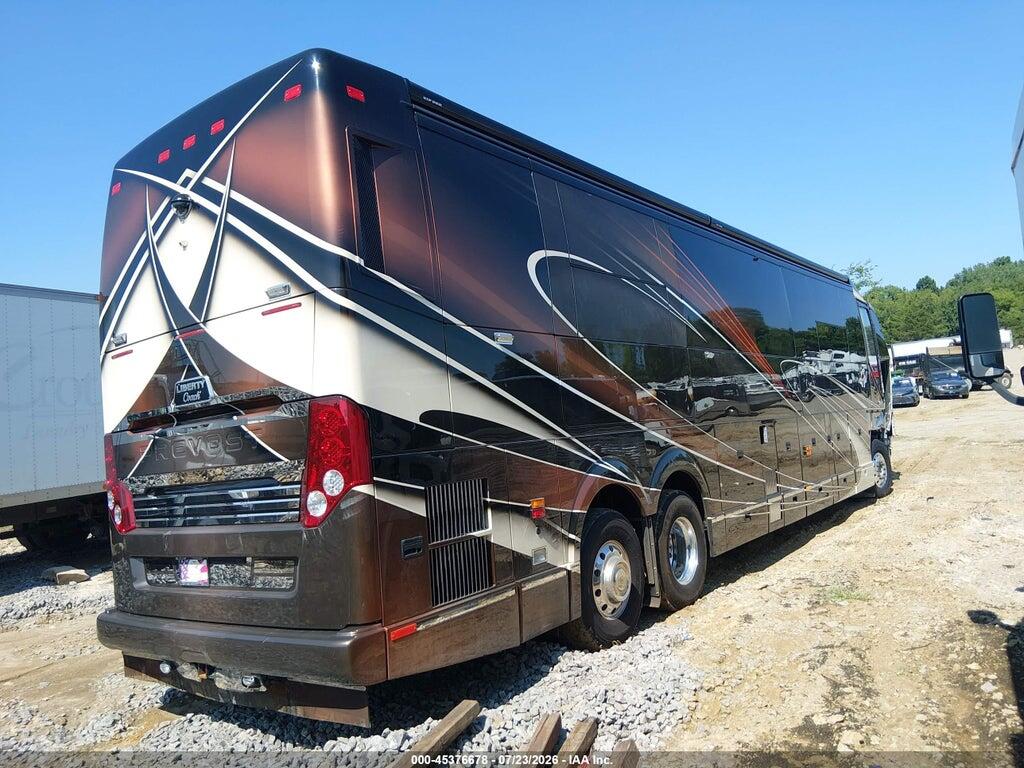 2PCVS3493KC720639 2019 PREVOST BUS photo no. 4