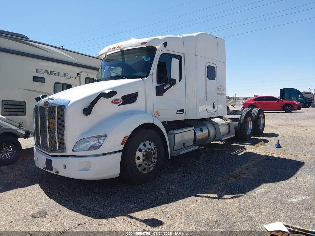 1XPBDP9X8KD636035 2019 PETERBILT 579 photo no. 2