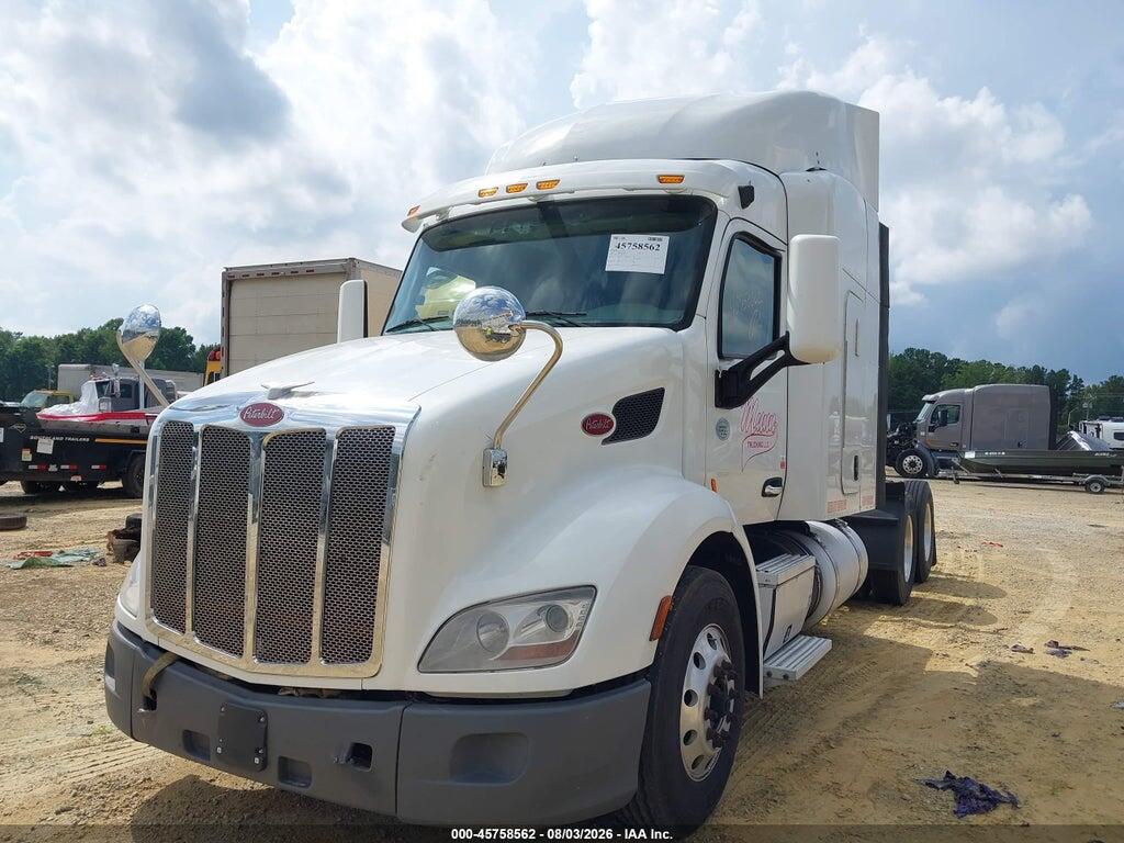1XPBDP9X2JD493520 2018 PETERBILT 579 photo no. 2